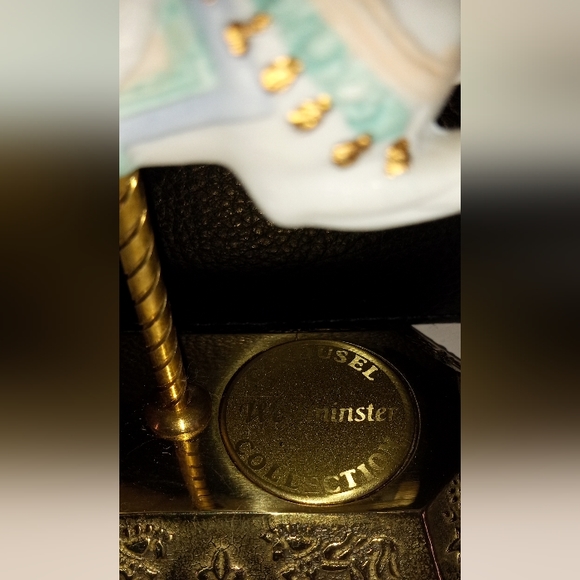 Elegant Horse Westminster Carousel Collection - Picture 3 of 3